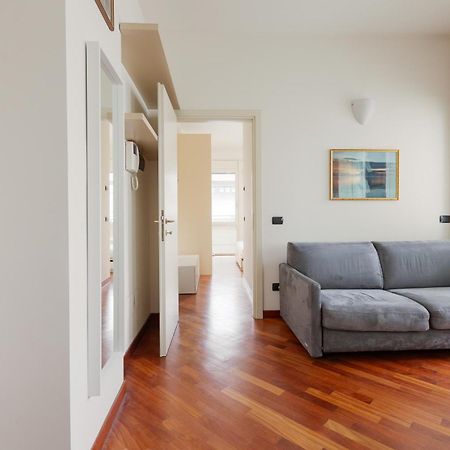 Bright & Comfy Apartment With Parking Milano Dış mekan fotoğraf