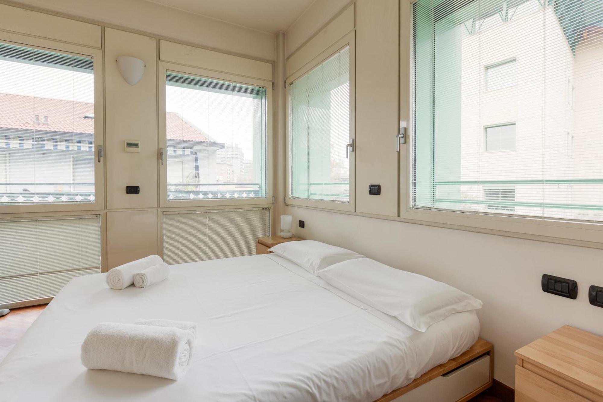 Bright & Comfy Apartment With Parking Milano Dış mekan fotoğraf
