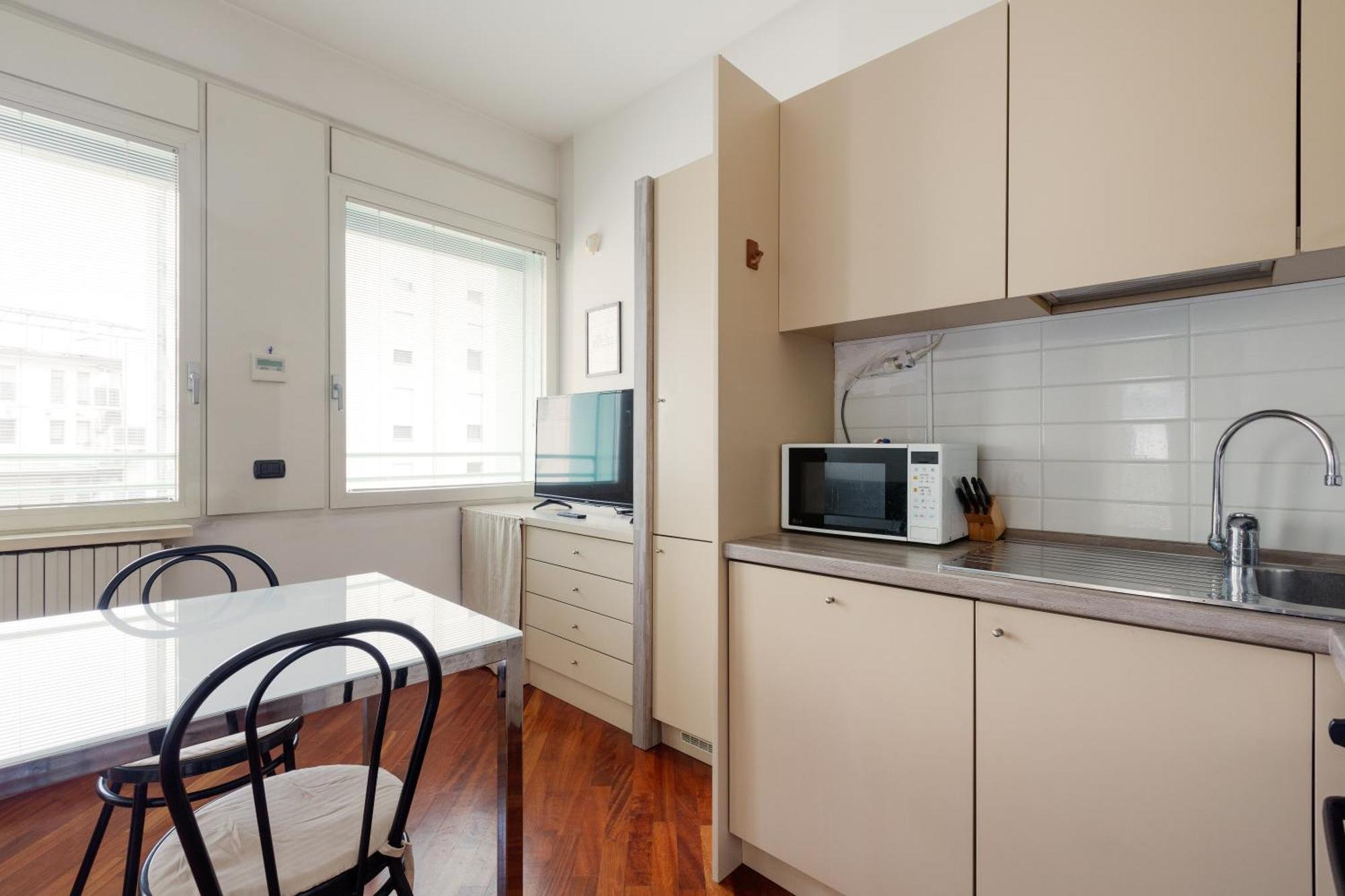 Bright & Comfy Apartment With Parking Milano Dış mekan fotoğraf