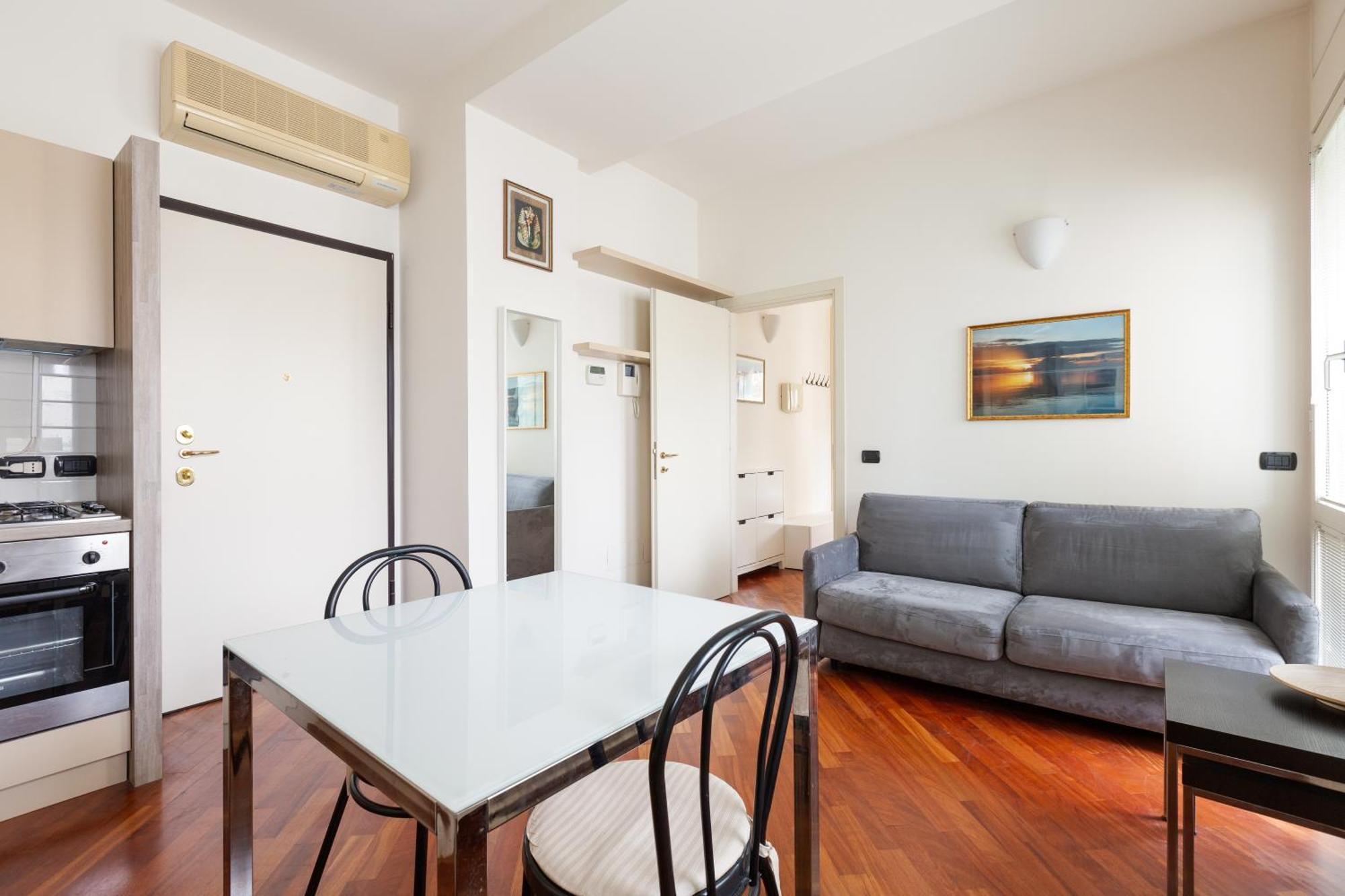 Bright & Comfy Apartment With Parking Milano Dış mekan fotoğraf